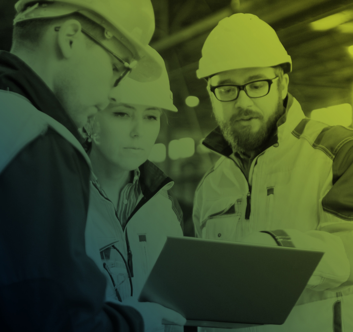 Die Gasspeicher von Tecon werden von Profis mit großer Expertise entwickelt Mitarbeiter des Gasspeicher-Produzenten Tecon beim Planen eines Gasspeichers